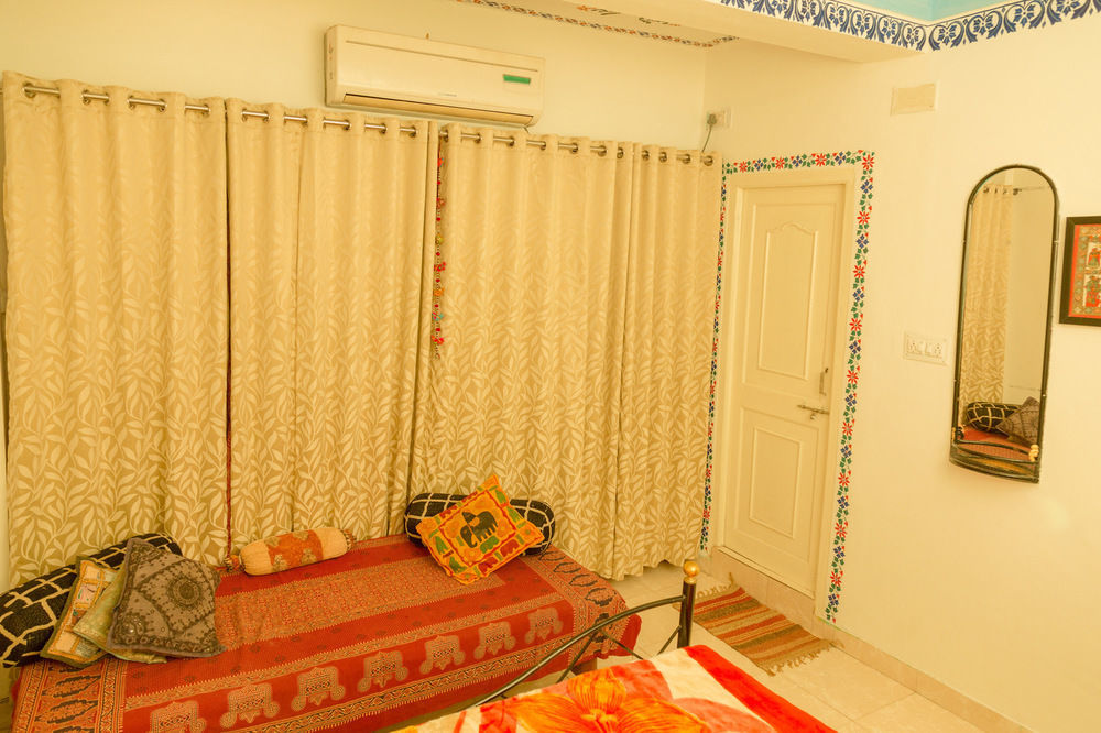 Hotel Hanuman Ghat On Lake Pichola Udaipur Dış mekan fotoğraf